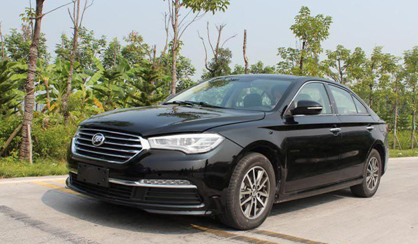 لیفان 820